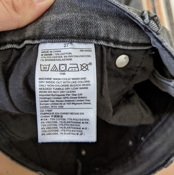 Gap Gray Crop Jeans with Fringe Hem - Picture 5 of 8